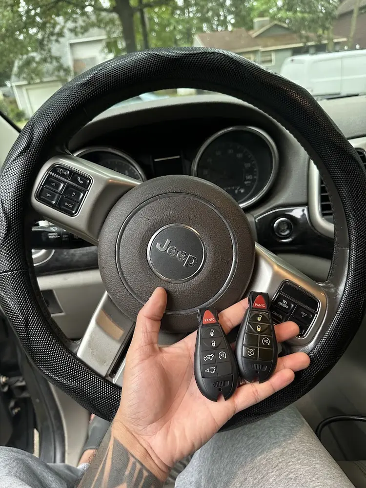 Replacement Jeep key fobs ready for programming